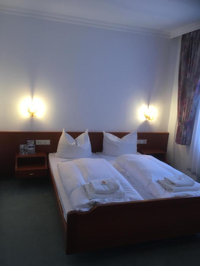 Hotel Hofgarten Bad Buchau Extérieur photo